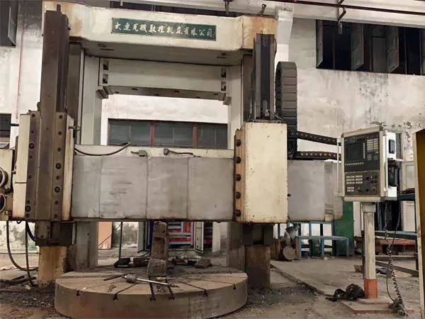 數控立式車床CK5225大連瓦及數控機床