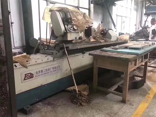 工期到了低價處理二手機床車床外圓磨床M1350C/2米 北京